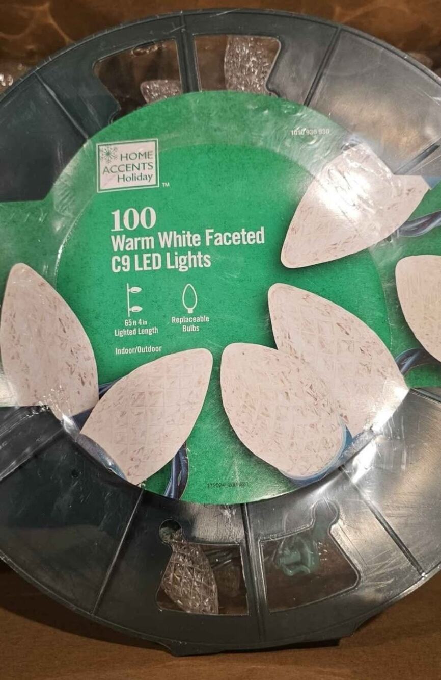 Home Accents Holiday 100 Count Warm White Faceted C9 LED Lights 65 ft christmas